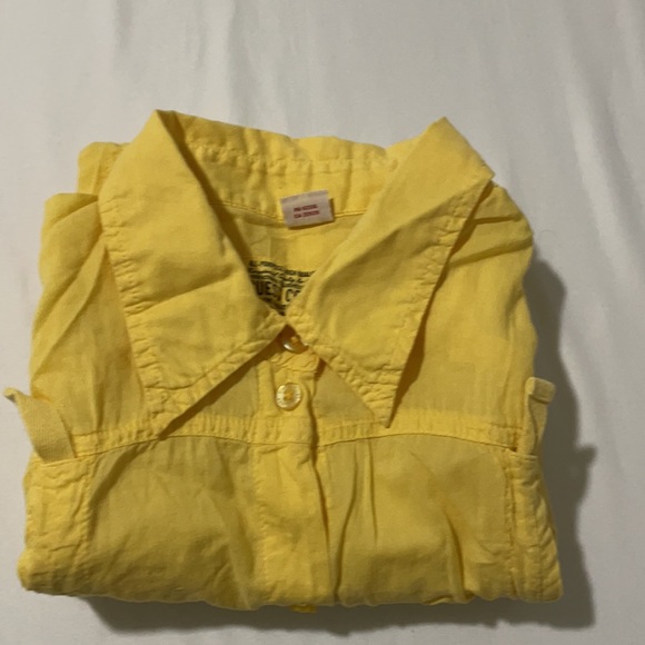 Guess yellow top - Picture 2 of 9